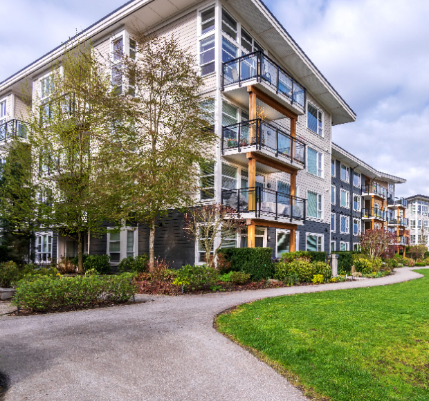 HaulerBack hauler with roll-off truck